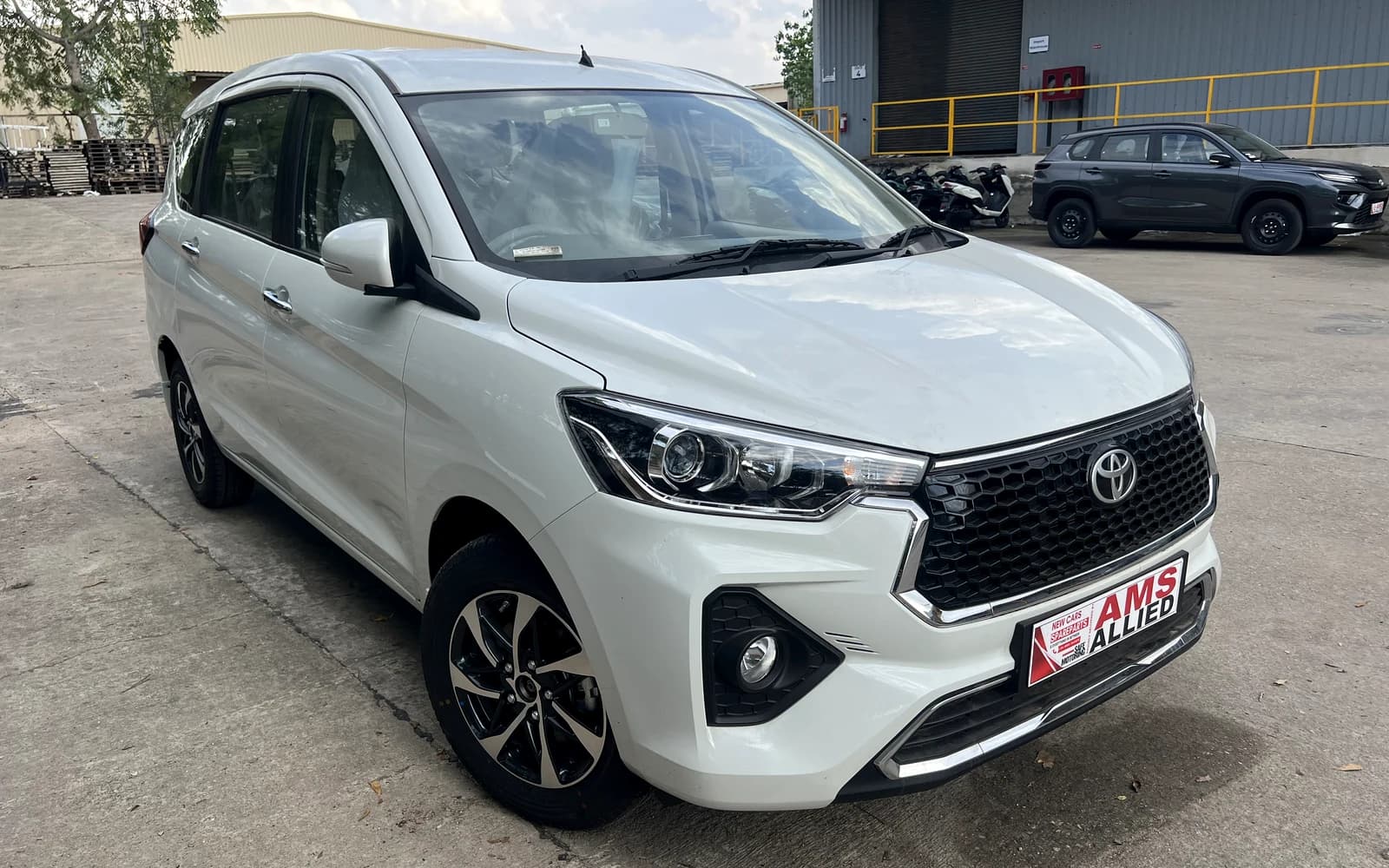Toyota Rumion actual AMS stock