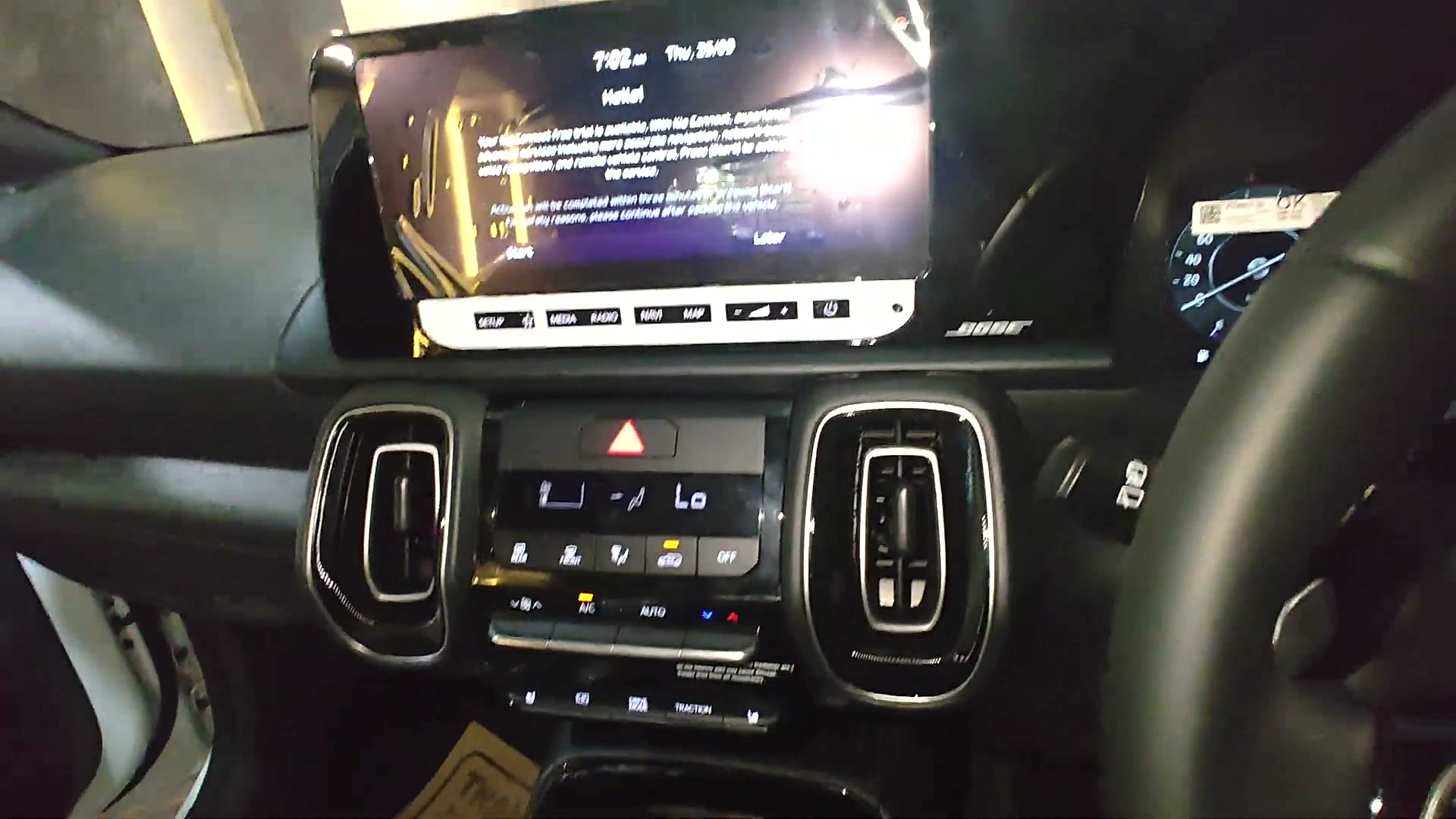 Centre console & climate controls