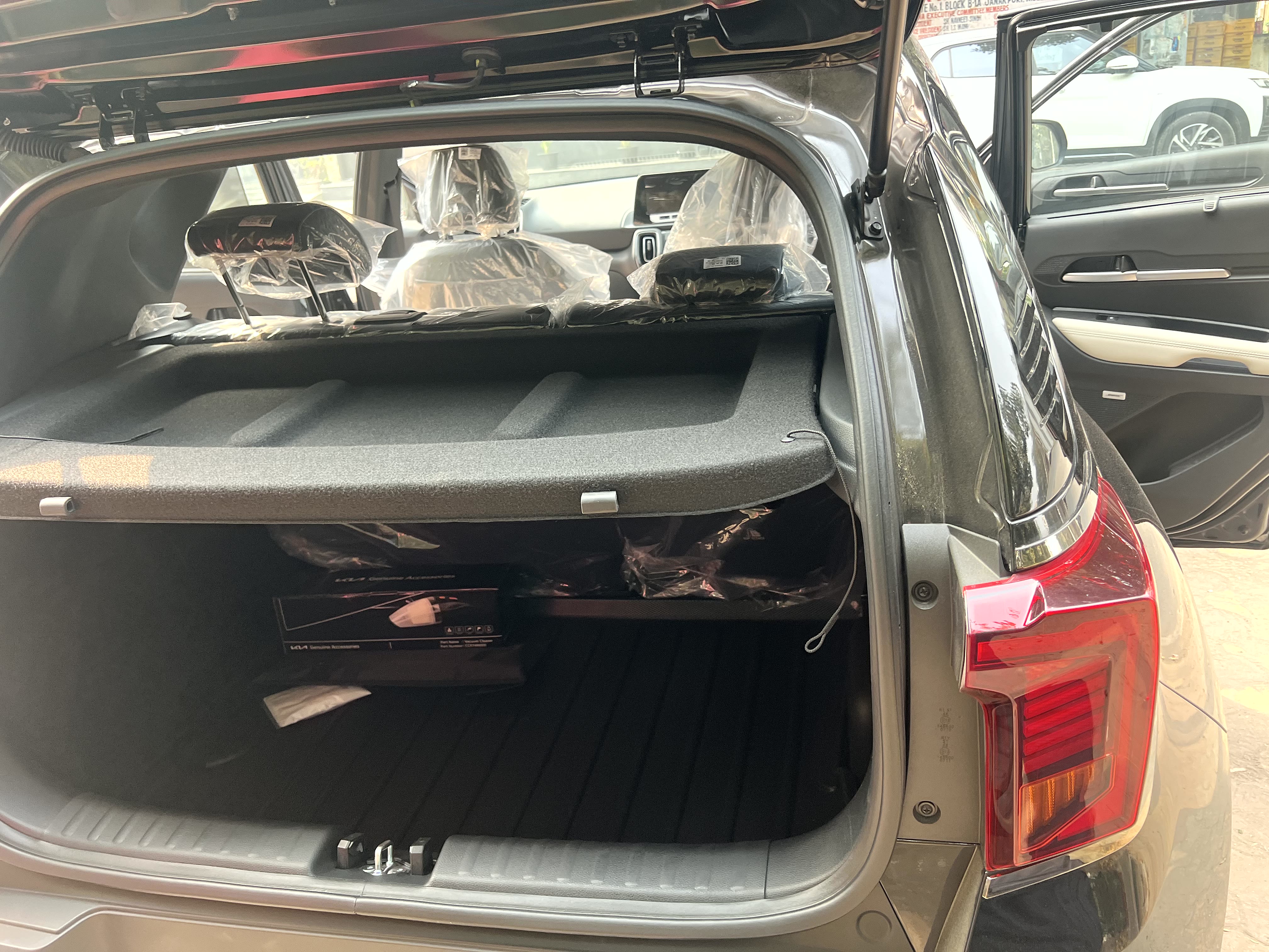Boot space, seats up