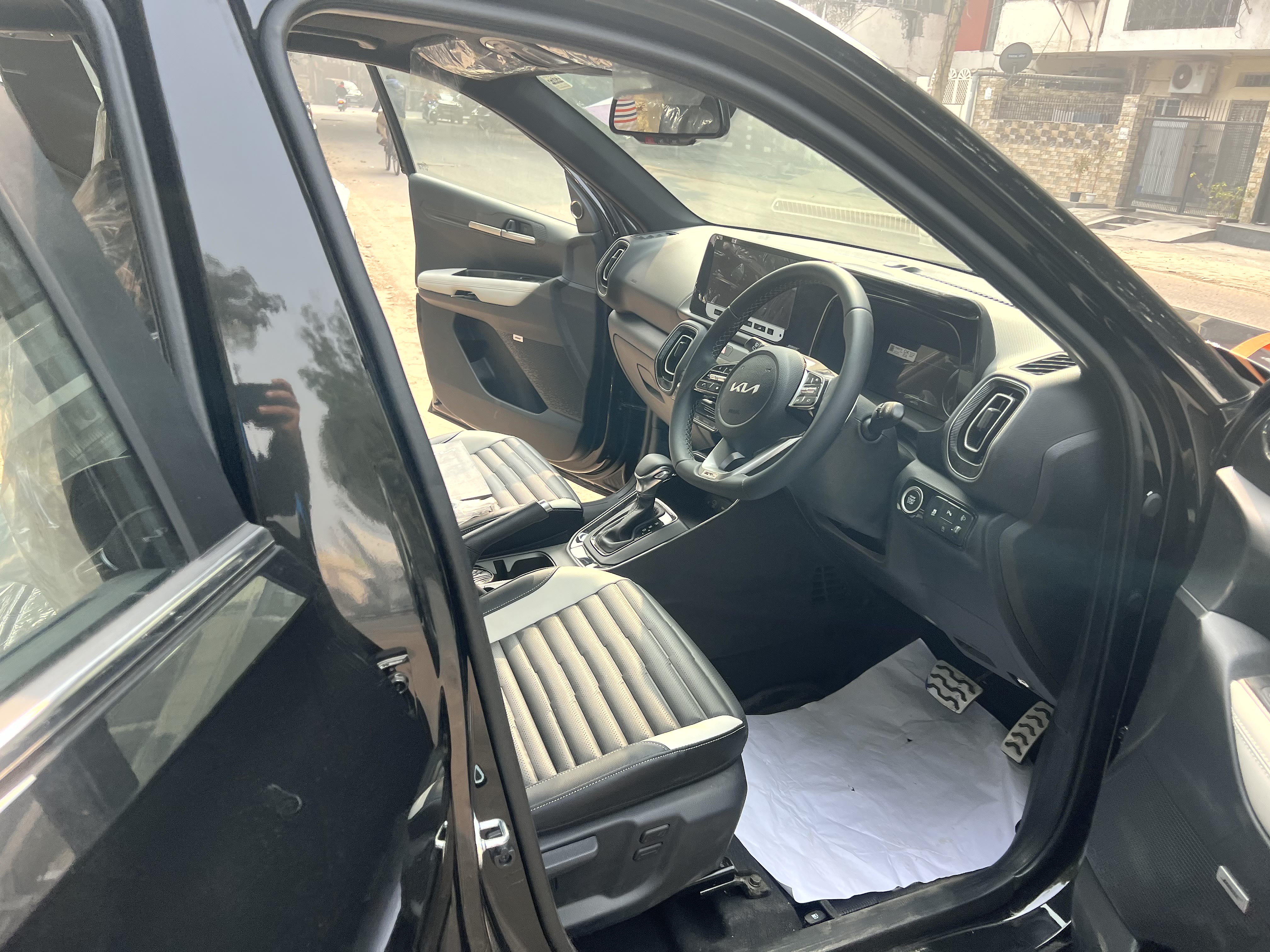 Front seats, factory wrap