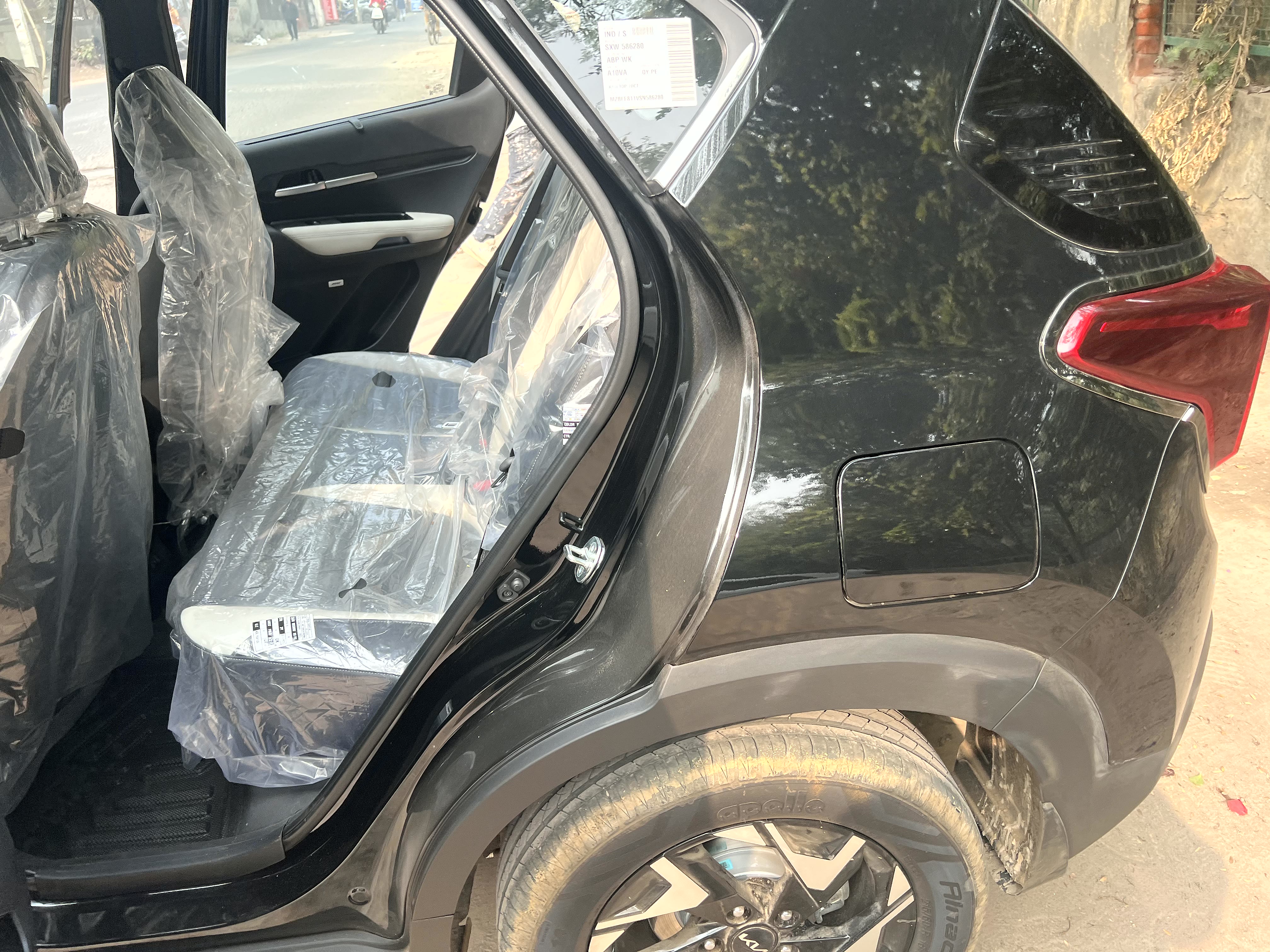 Rear cabin & seat detail