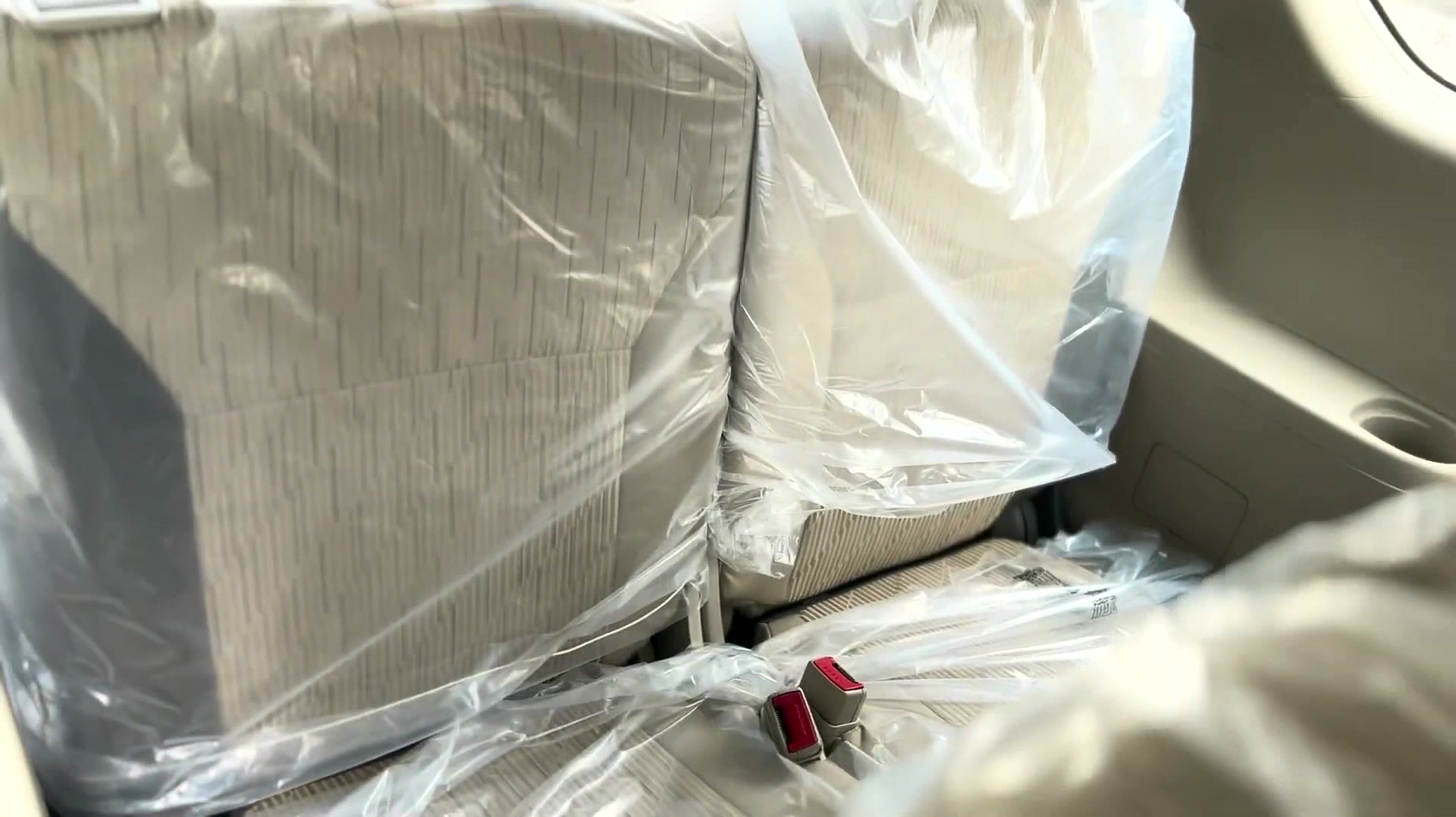 Rear seats (factory wrap)